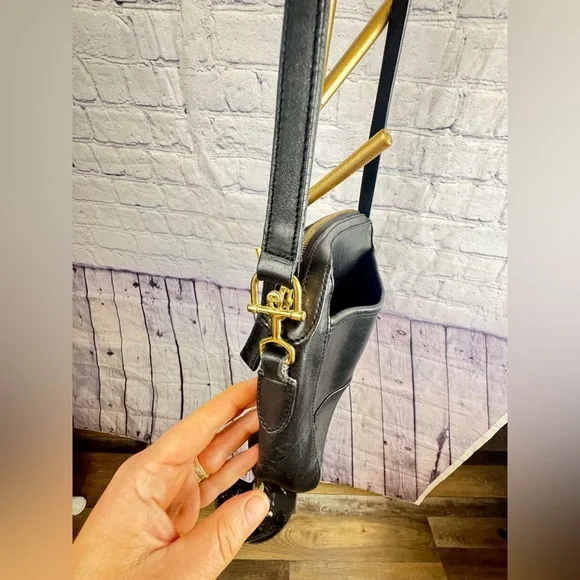 Etienne Aigner vintage black leather purse with gold accents - Picture 3 of 11